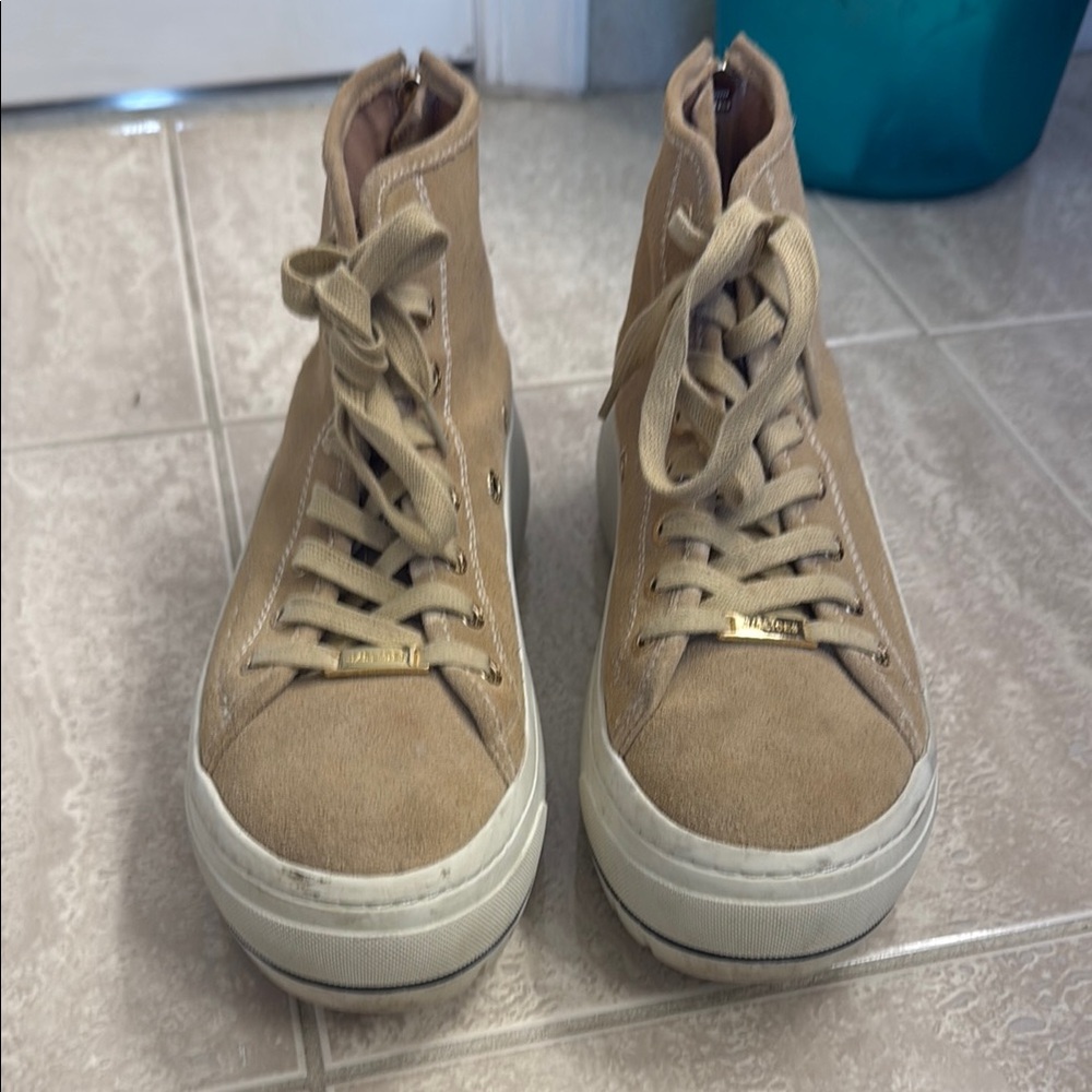 J Slides High top suede sneakers